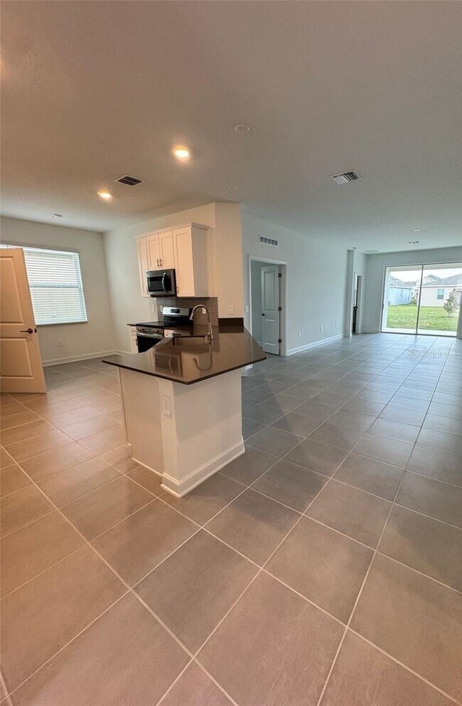 Building Photo - 1877 Blissful Dr
