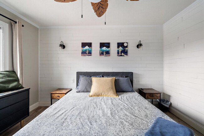 Building Photo - 4332 E Cherokee St