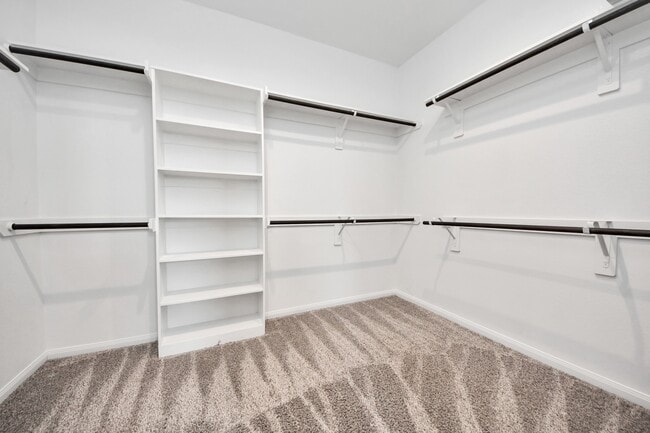 Building Photo - 9830 Magnolia Village Ln