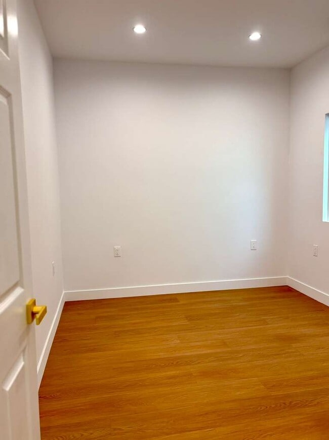 Building Photo - 10775 W Olympic Blvd