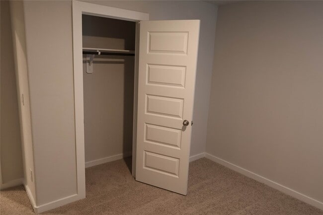 Building Photo - 8606 Blueberry Ash St