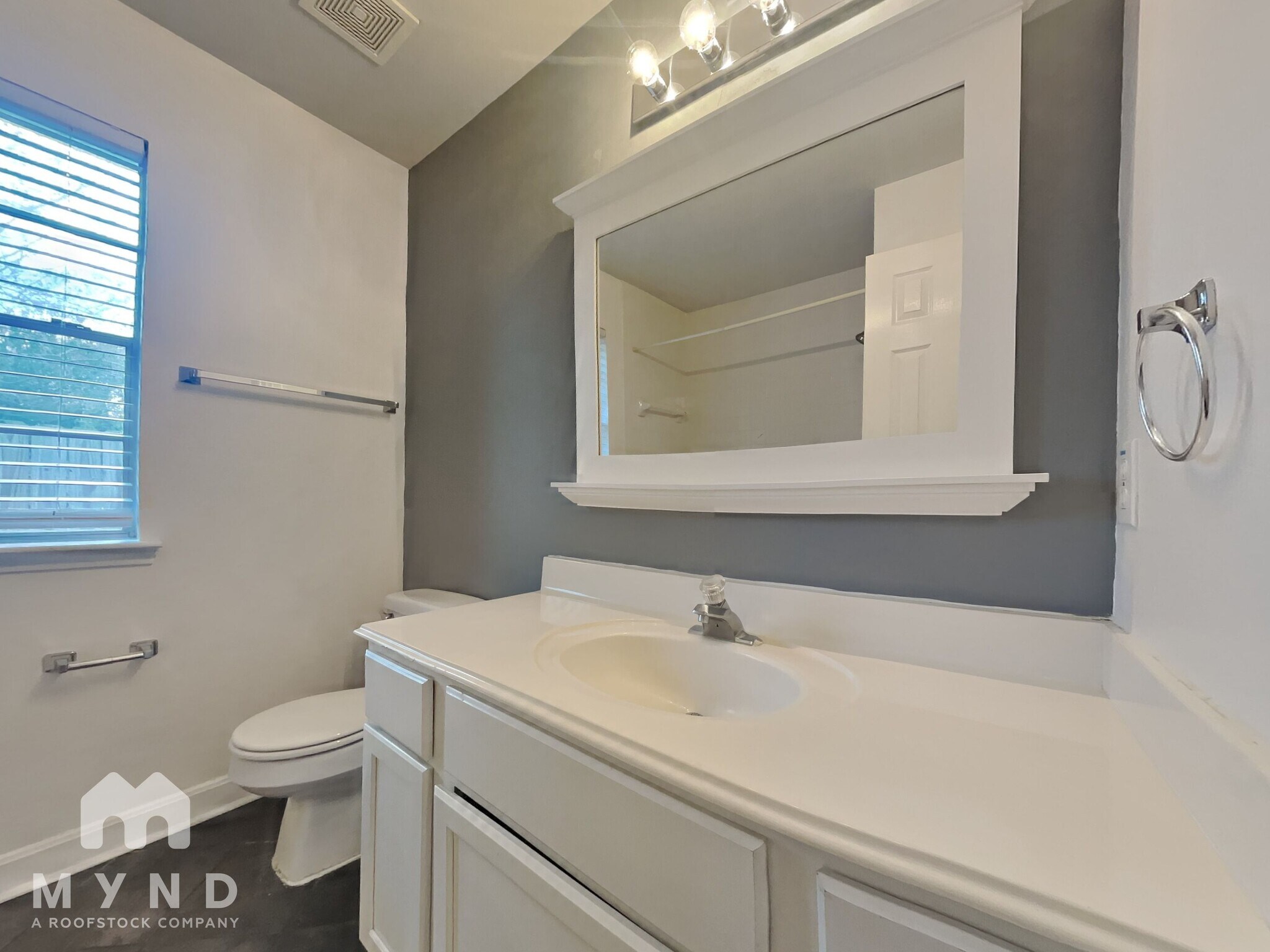 Building Photo - 23831 Norton House Ln