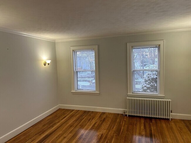 Building Photo - 20-22 Randall Avenue Unit 1