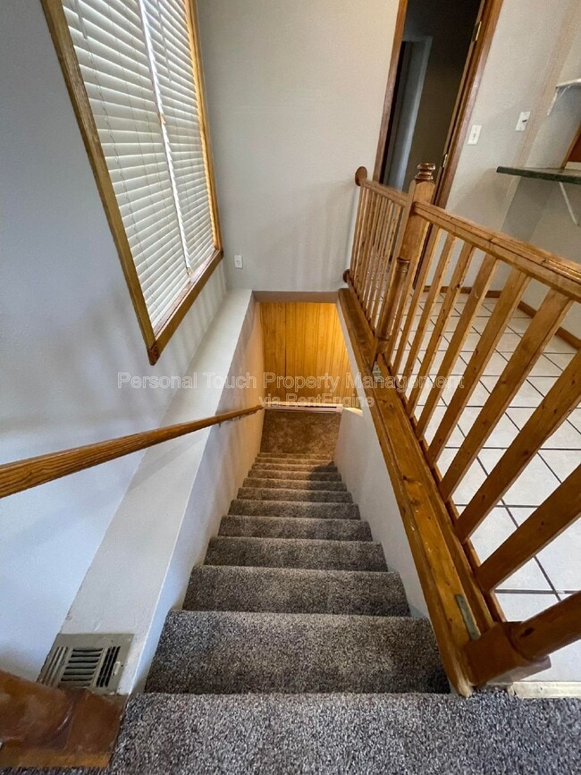 Building Photo - 1705 11th Ave N