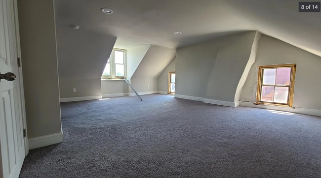 Building Photo - 12 Front St