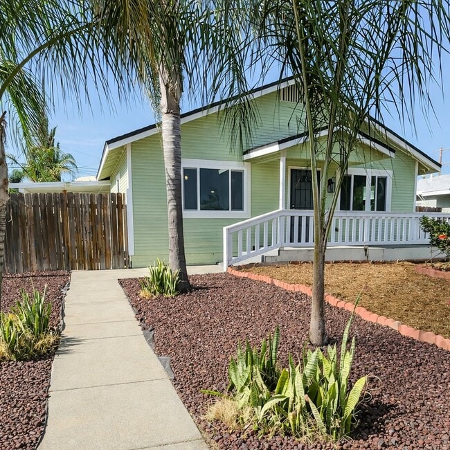 Building Photo - 835 E Nocta St
