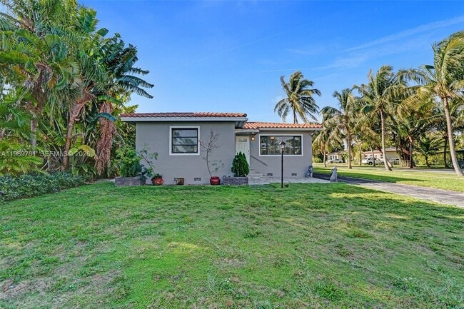 Building Photo - 529 NW 8th St