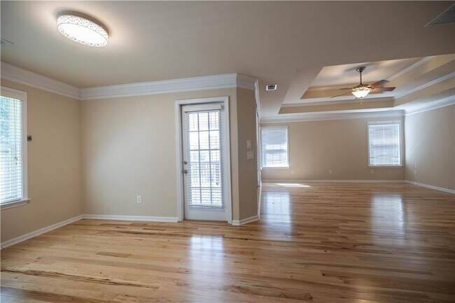 Building Photo - 4962 Weathervane Dr