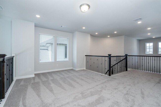 Building Photo - 25803 Rippey Gln Dr