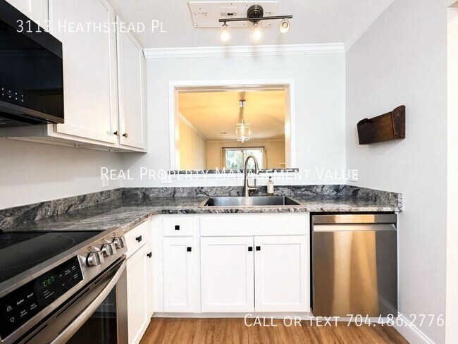 Building Photo - 3113 Heathstead Place