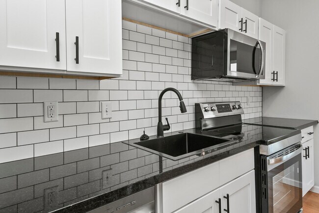 Building Photo - 505 W Grand St