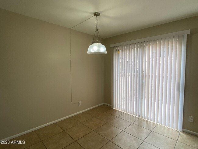 Building Photo - 17024 E Calle Del Oro