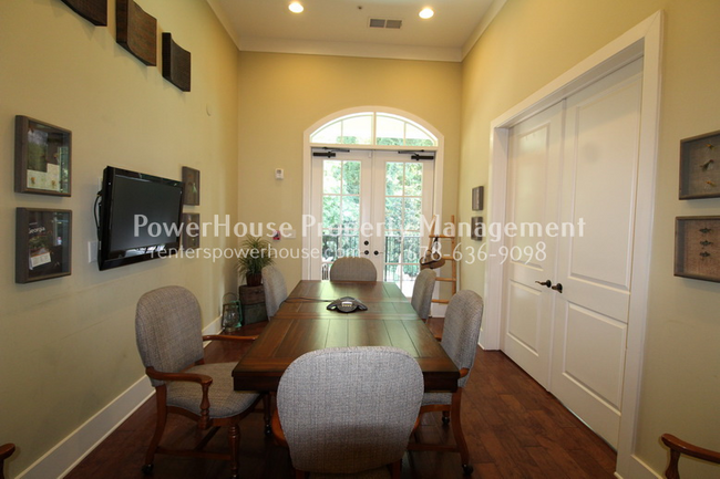 Building Photo - Sandy Springs 1BR, 1BA