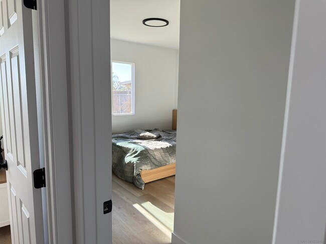Building Photo - 664 Carefree Dr