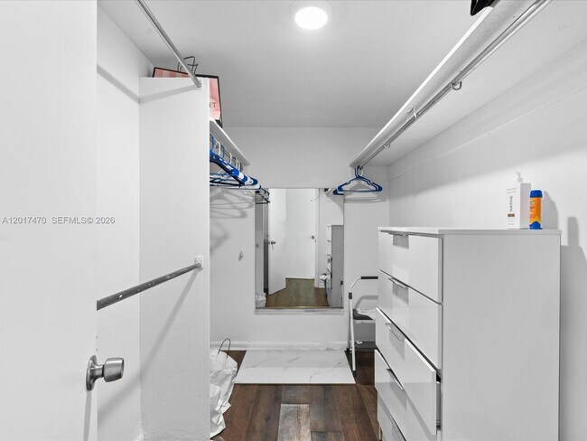 Building Photo - 5005 Collins Ave
