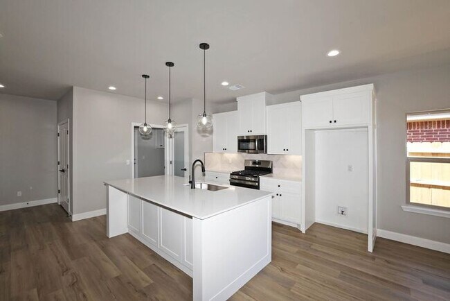 Building Photo - 4707 Scotty Dr