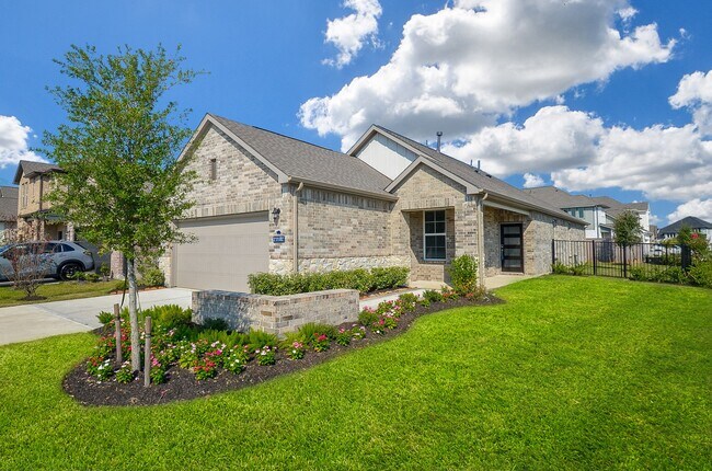 Primary Photo - 21102 Armstrong County Dr