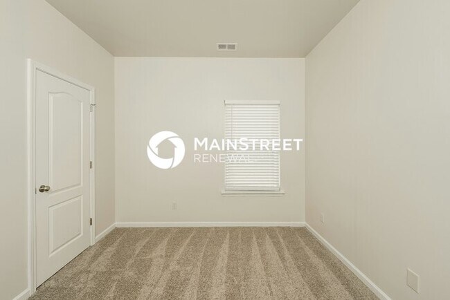 Building Photo - 3 Bedroom Pet-Friendly Home in Leeds, AL w...