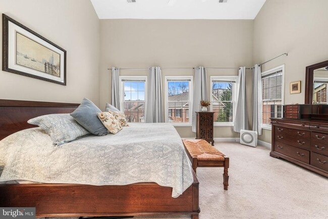 Building Photo - 4620 Knight Pl