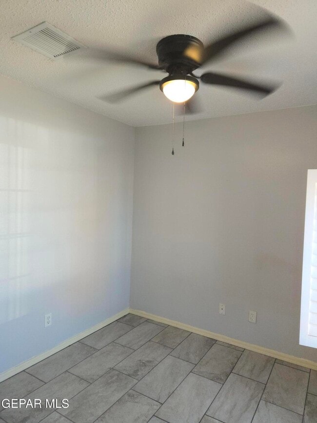 Building Photo - 3613 Tierra Zafiro Dr