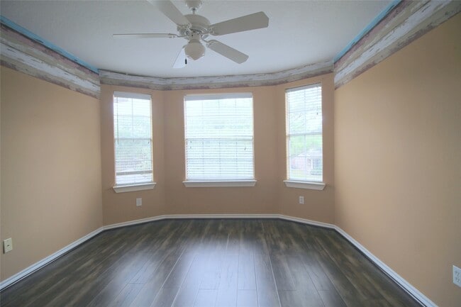 Building Photo - 19927 Black Canyon Dr