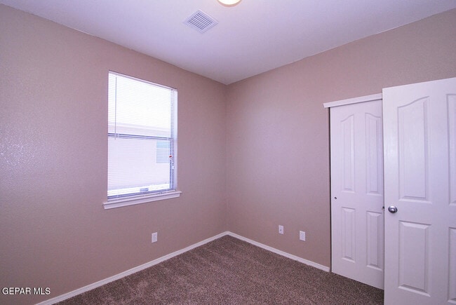 Building Photo - 5033 Lone Cactus Ct