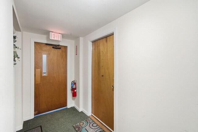 Building Photo - 30 Conant St