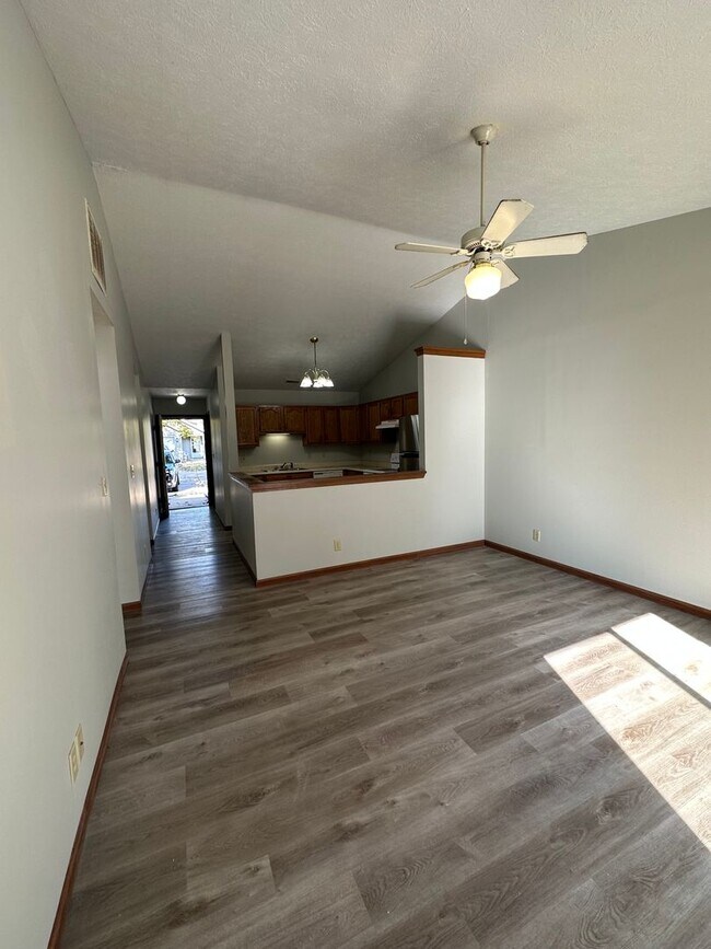 Building Photo - 2701-2703 Plaza Lane--ROLLEY