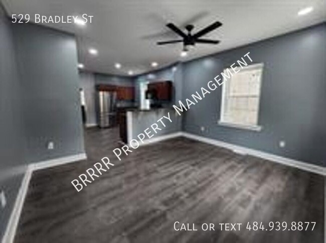 Building Photo - 529 Bradley St