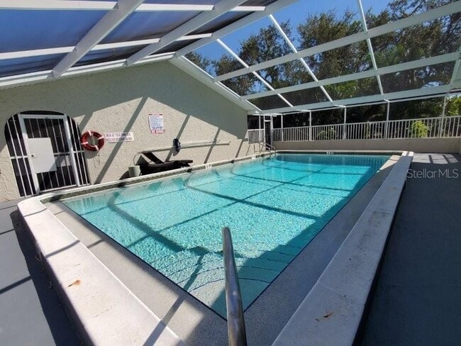 Building Photo - 4390 Sibley Bay St