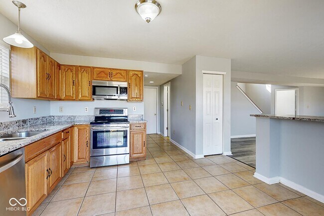 Building Photo - 5928 Brookville Lake Dr