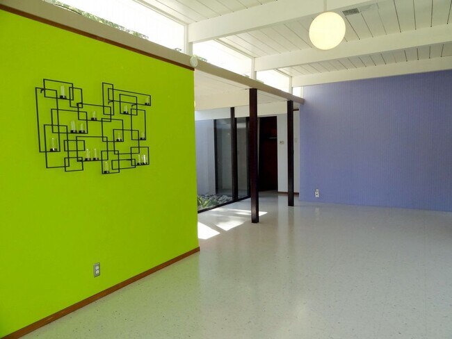 Building Photo - High-End San Jose 4 Bedroom Eichler