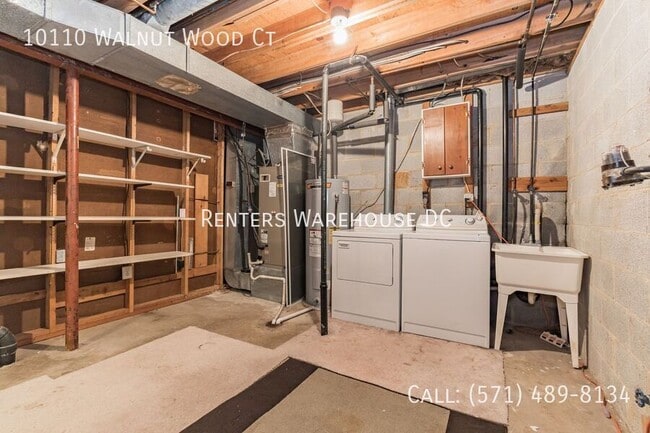 Building Photo - 10110 Walnut Wood Ct