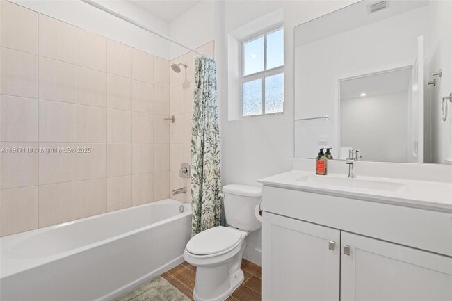 Building Photo - 210 SW 170th Ave