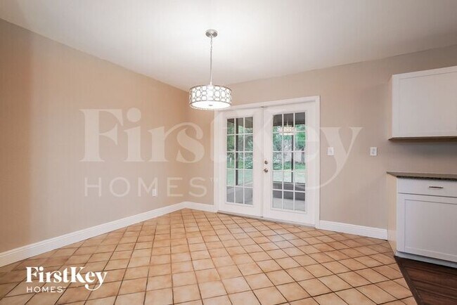 Building Photo - 21515 Beaverton Ave