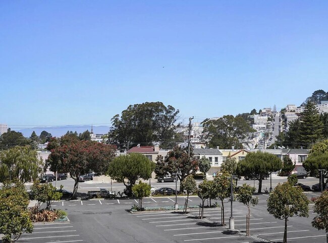 Building Photo - 8300 Oceanview Terrace