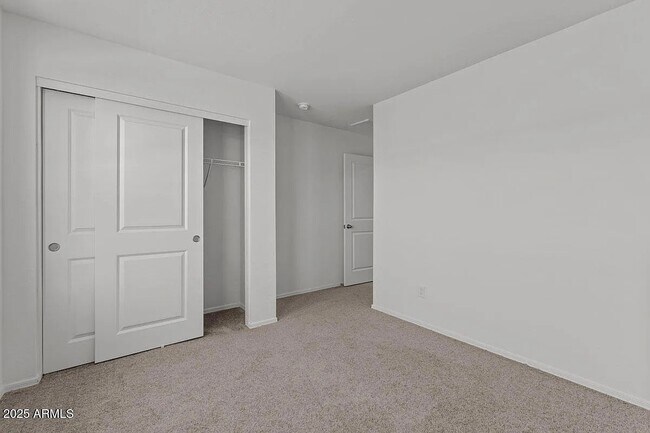 Building Photo - 18185 E Zuza Dr