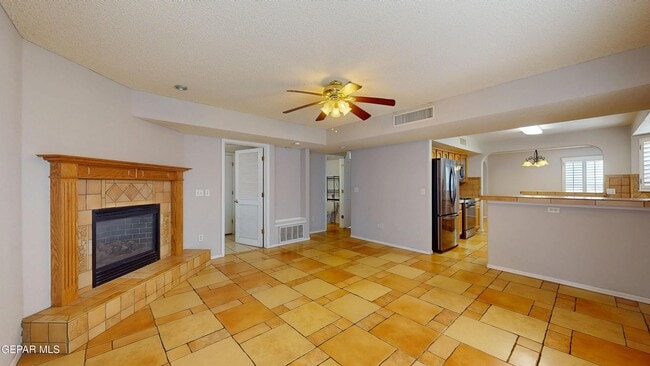 Building Photo - 12528 Sun Empress Dr