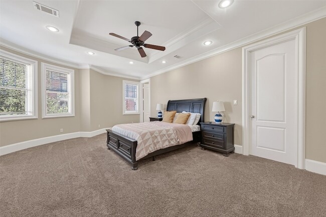 Building Photo - 105 Detering St