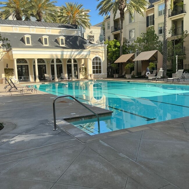 Building Photo - For Lease ~ 1 Bedroom 1 Bath 4th Floor Watermarke Condo in Irvine