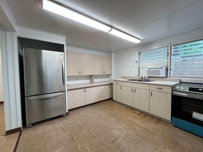 Building Photo - T1247ach