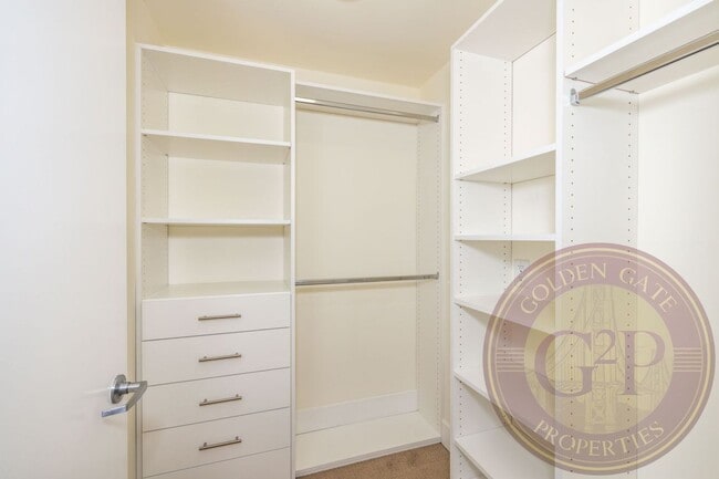 Building Photo - Lower Nob Hill - 2 BR, 1 BA Condo 750 Sq. Ft. - 3D Virtual Tour