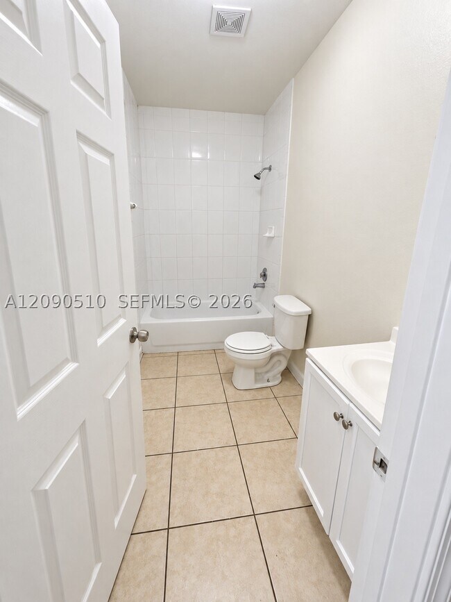 Building Photo - 26526 SW 138th Ave