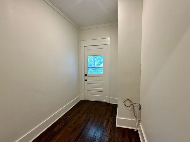 Building Photo - 8201 W 80th St