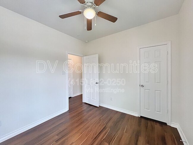 Building Photo - 906 Boyd Ct