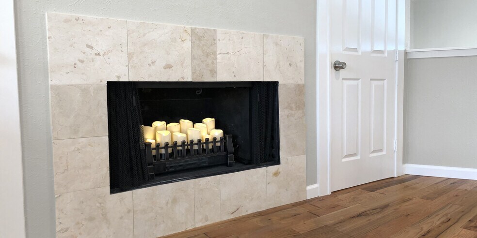 Building Photo - 6723 Eastridge Dr