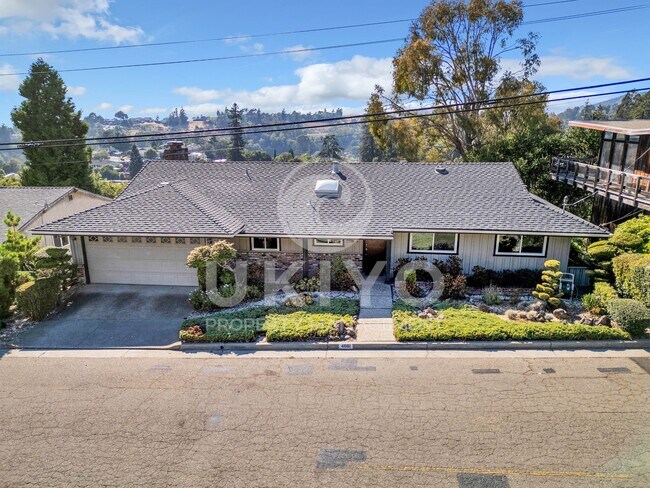 Building Photo - 4081 Oak Hill Rd