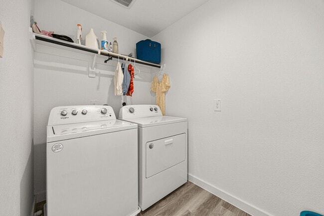 Building Photo - 12313 Churchill downs Dr