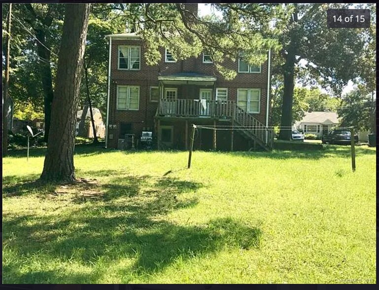 Building Photo - 614 N Ellis St