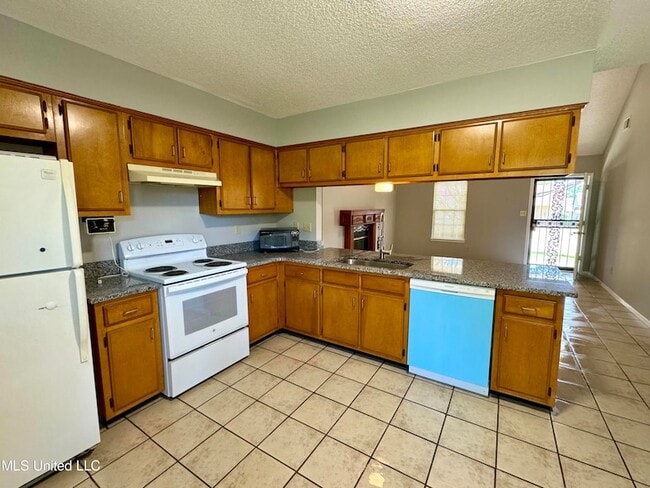 Building Photo - 10233 Curtis Dr